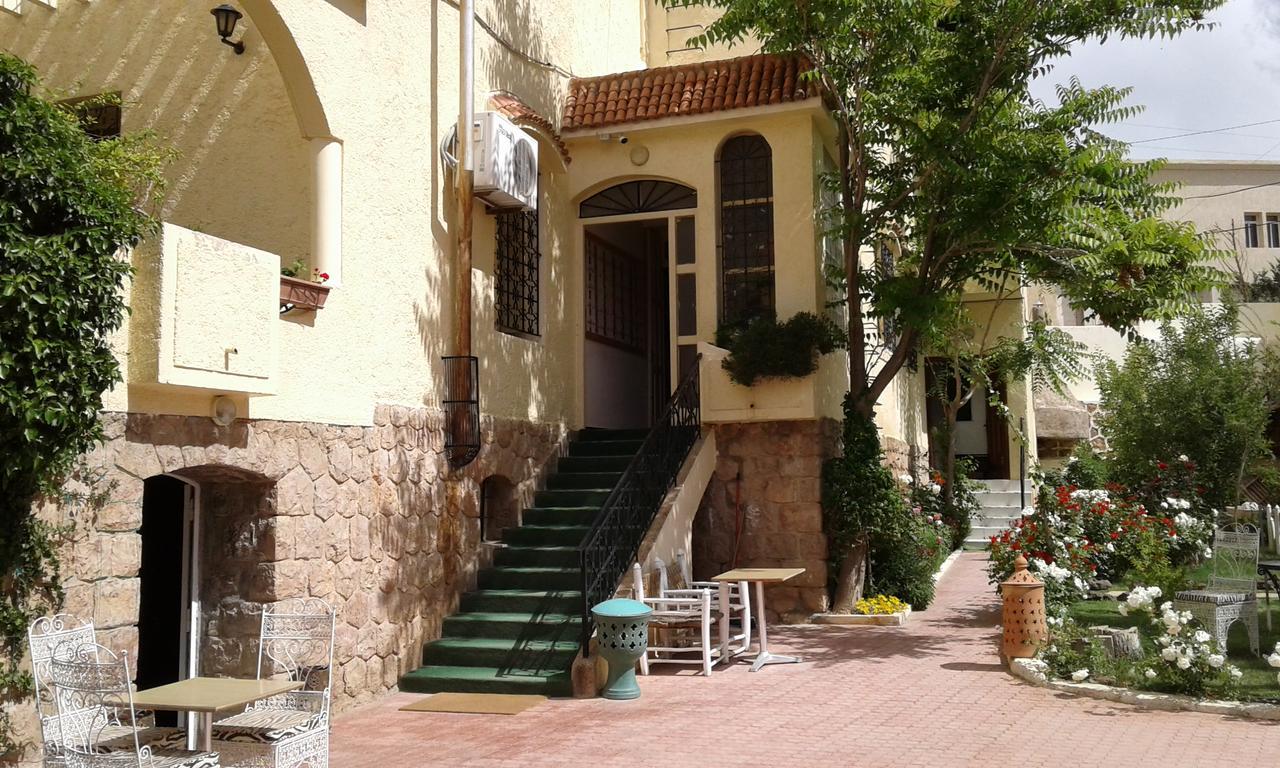Villa Pomme D'Or Миделт Екстериор снимка